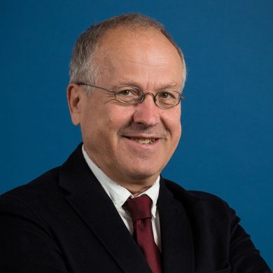 dr Marek Dudyński